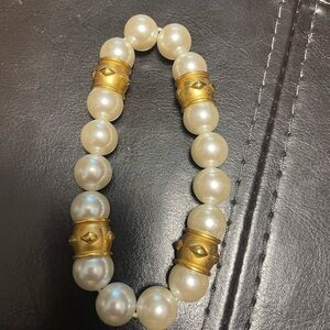 Vintage stretchy pearl feux with gold tone metal XL bracelet